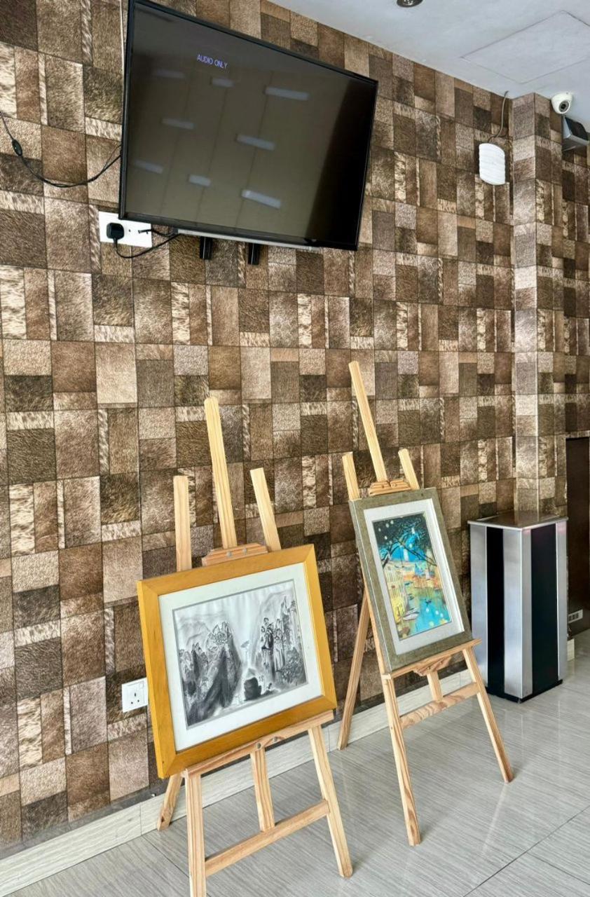 Hotel Chariton Nusa Bestari