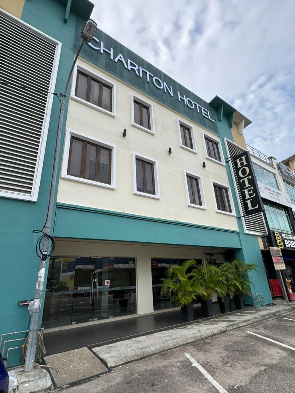Hotel Chariton Nusa Bestari 2*