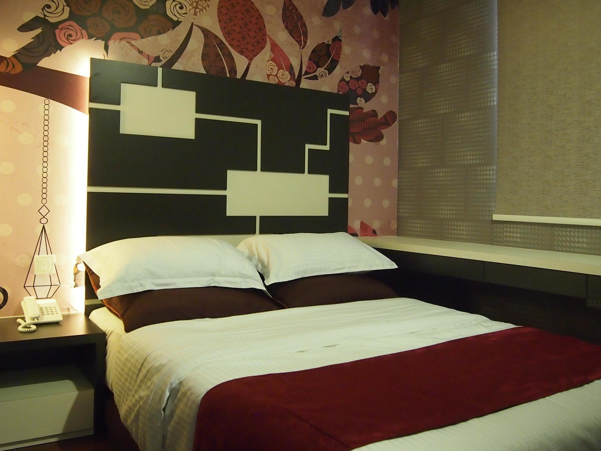 Hotel Chariton Nusa Bestari 2*