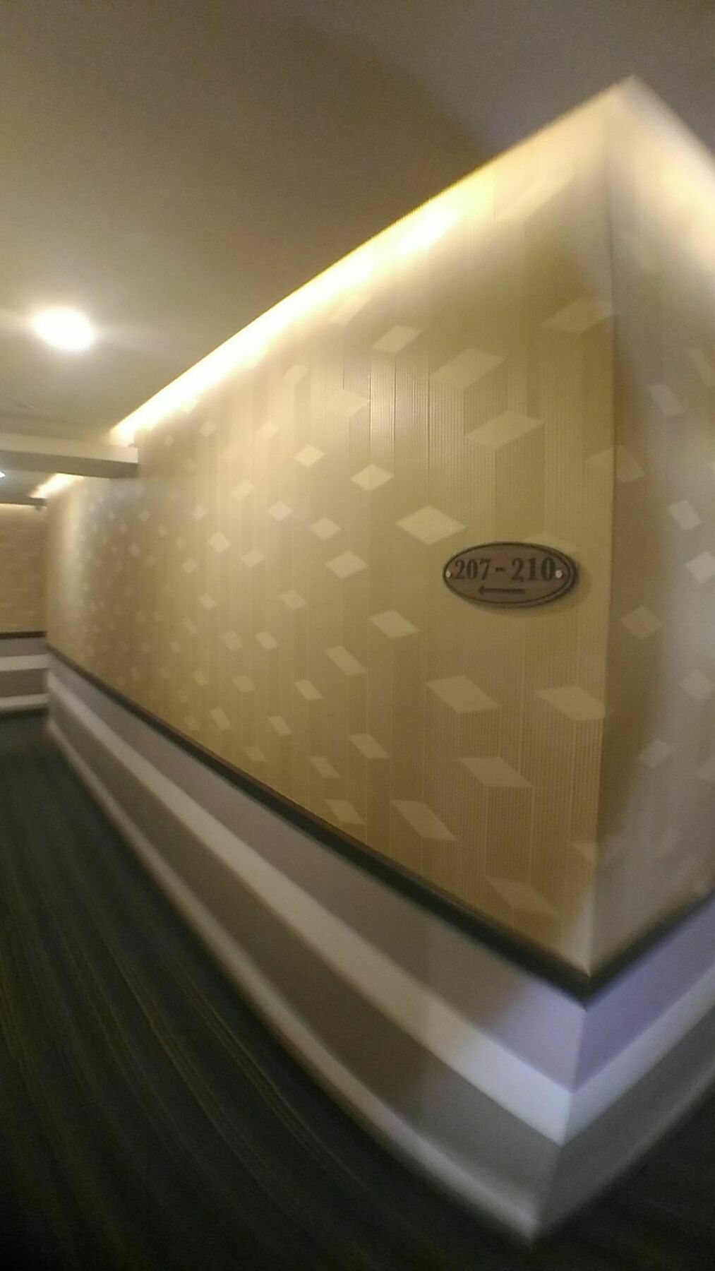 Chariton Nusa Bestari Hotel