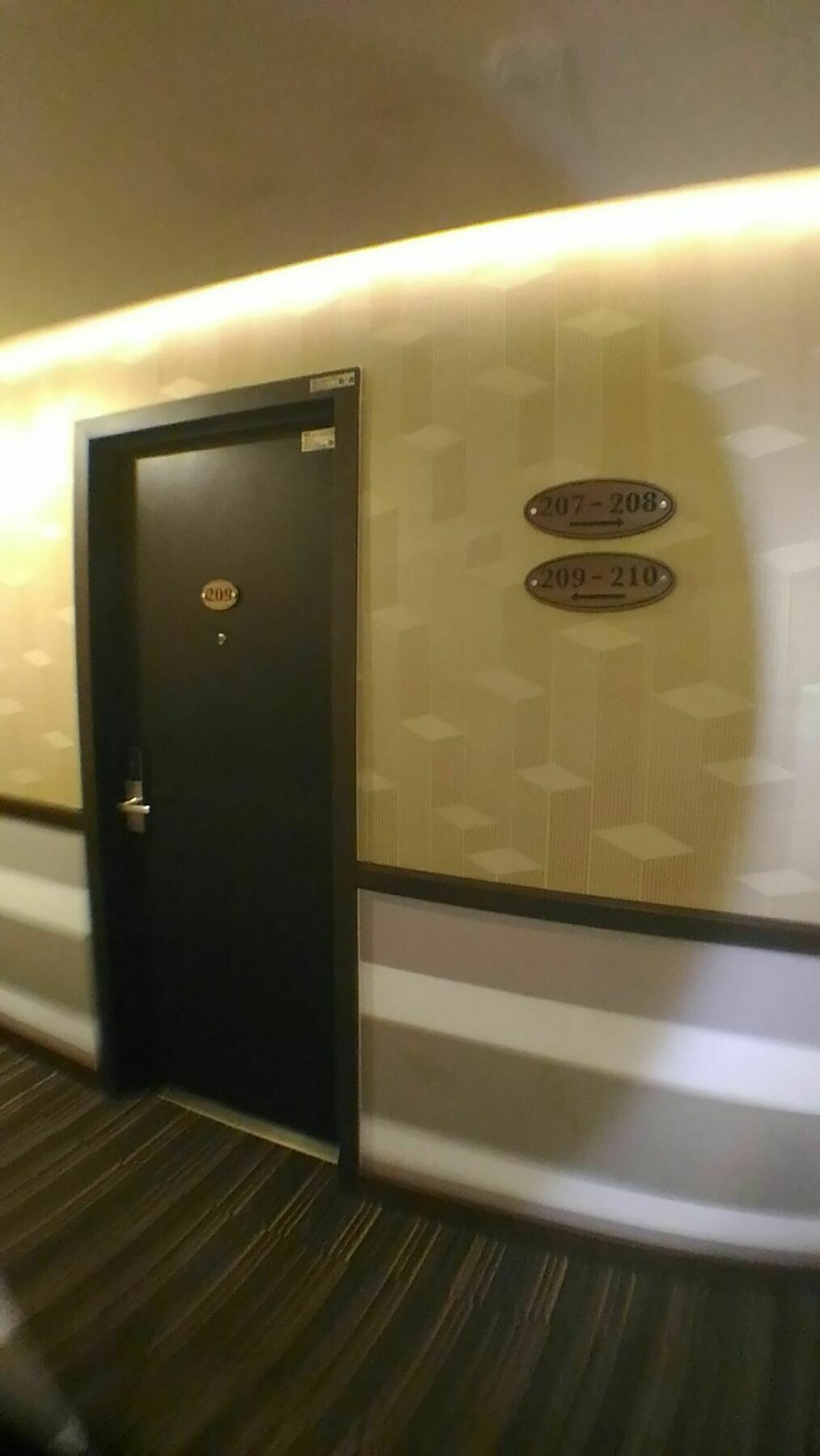 Chariton Nusa Bestari Hotel 2*