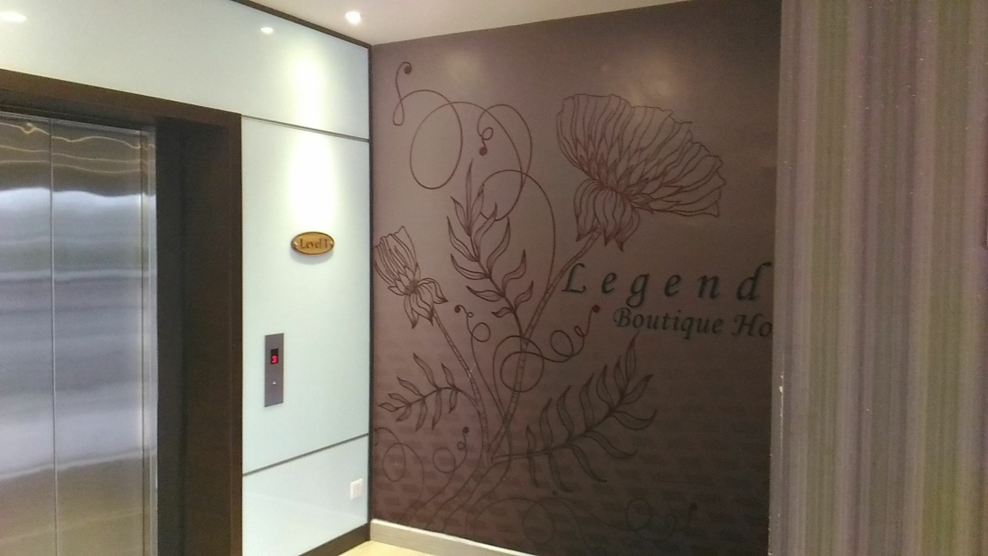 Hotel Chariton Nusa Bestari