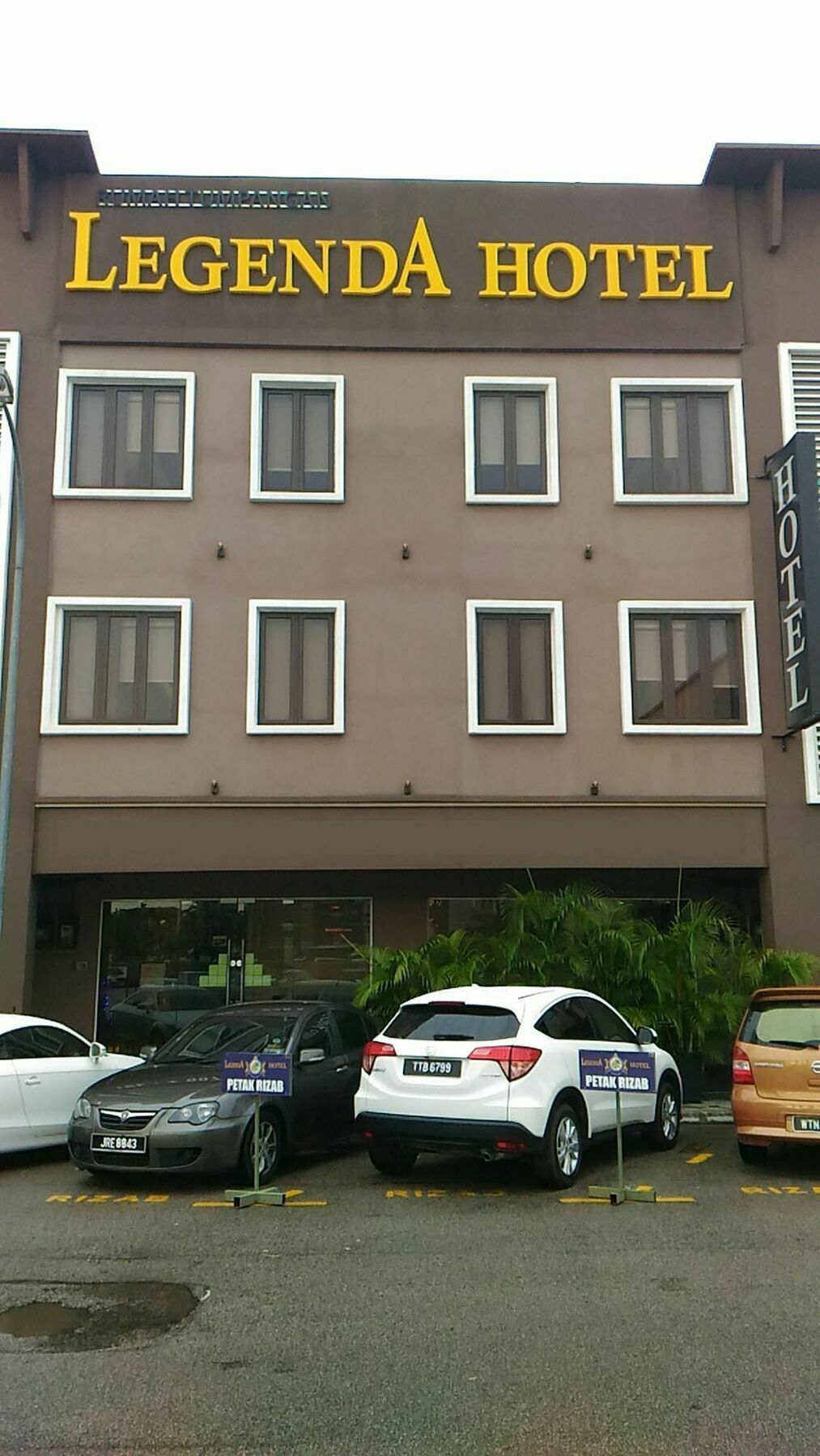 Chariton Nusa Bestari Hotel Johor Bahru